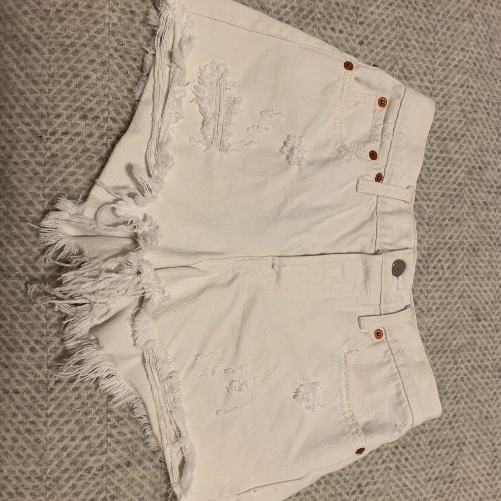 Levi Strauss Wedgie Cut-off shorts in off-white …